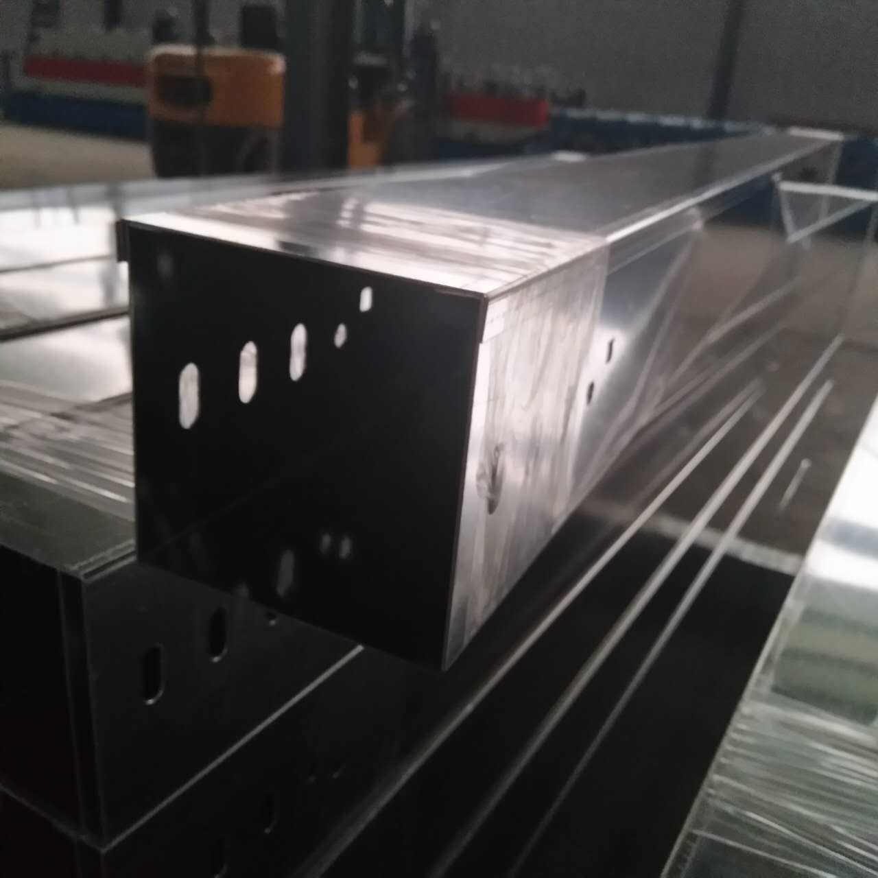 不銹鋼槽式橋架